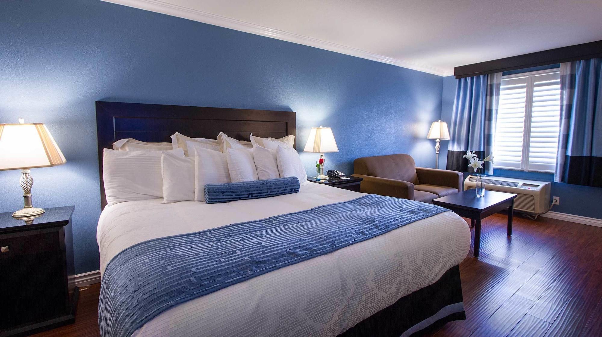 Regency In Angeles Hotel 2*